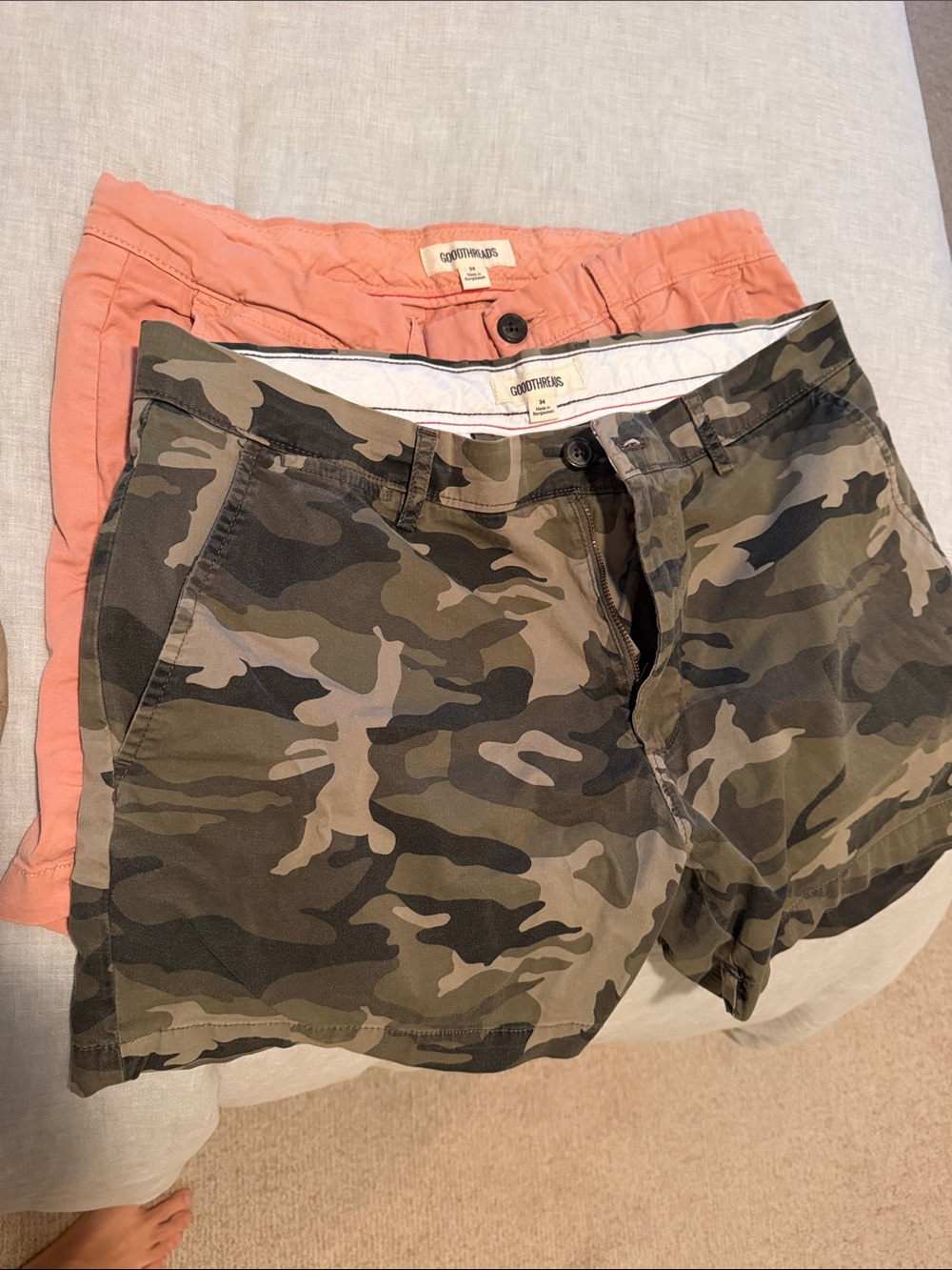 2x Goodthreads Mens Camo / Salmon Utility Shorts - Pinkish & Black Camo size 34